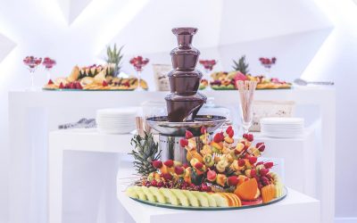 chocolate-fountain-with-fruits